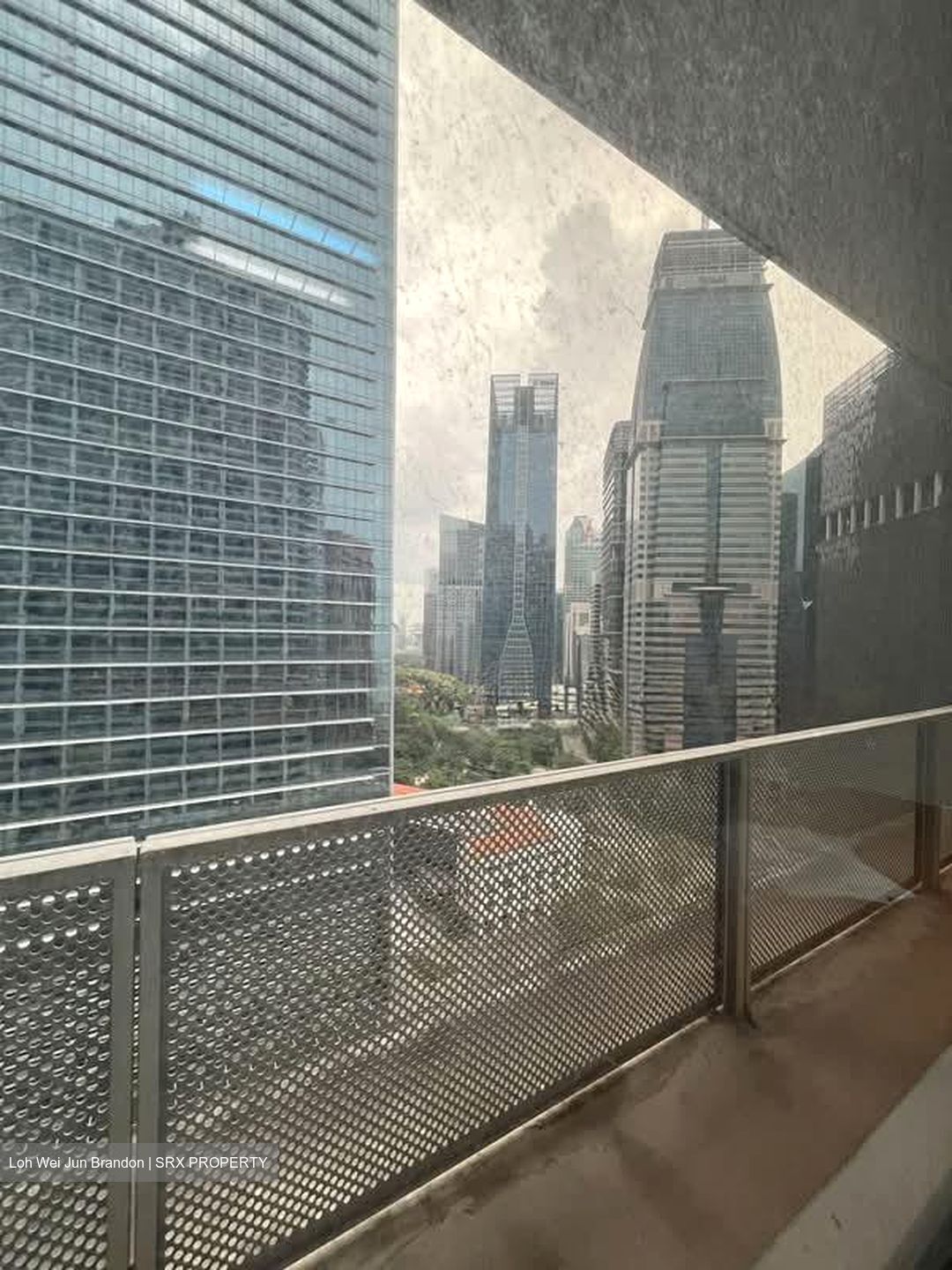 International Plaza (D2), Office #592343651